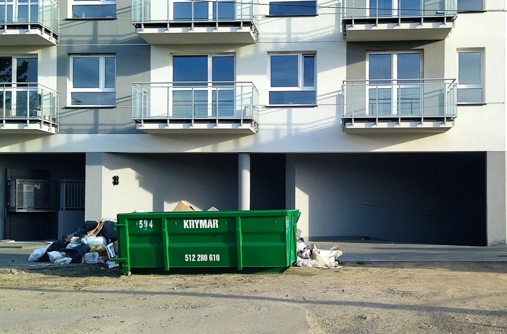 Planujesz remont latem? Zamów kontener lub BigBag z wyprzedzeniem i uniknij problemów
